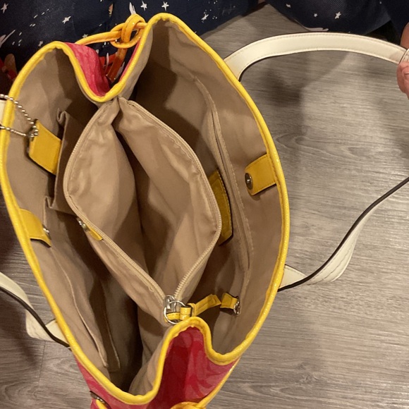 Coach Tote Bag - Picture 2 of 2